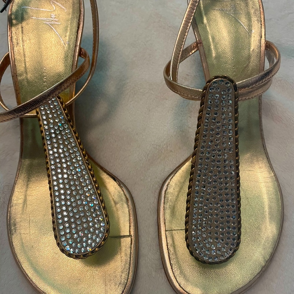 Gorgeous Giuseppe Zanotti sandals with rhinestone accents - Picture 7 of 15